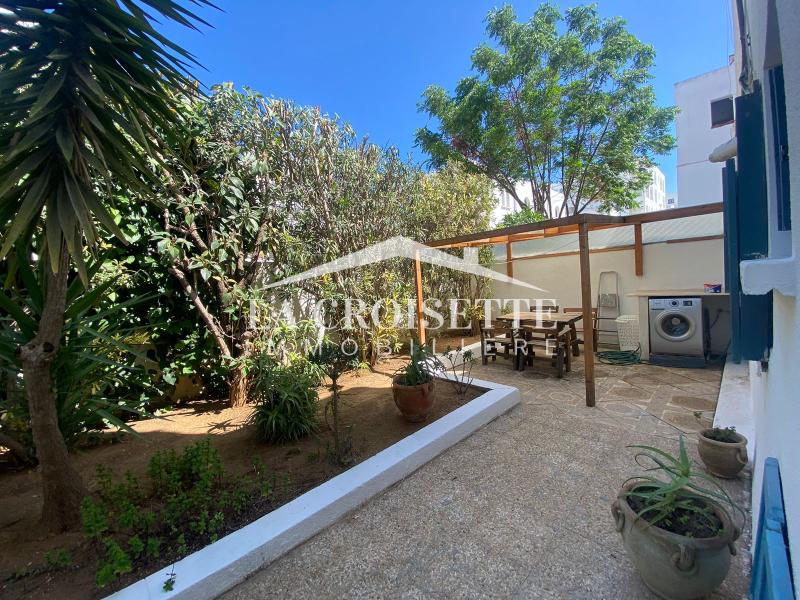 Appartement S+3 meublé à Gammarth